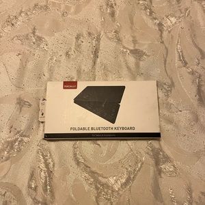 Foldable Bluetooth Keyboard
